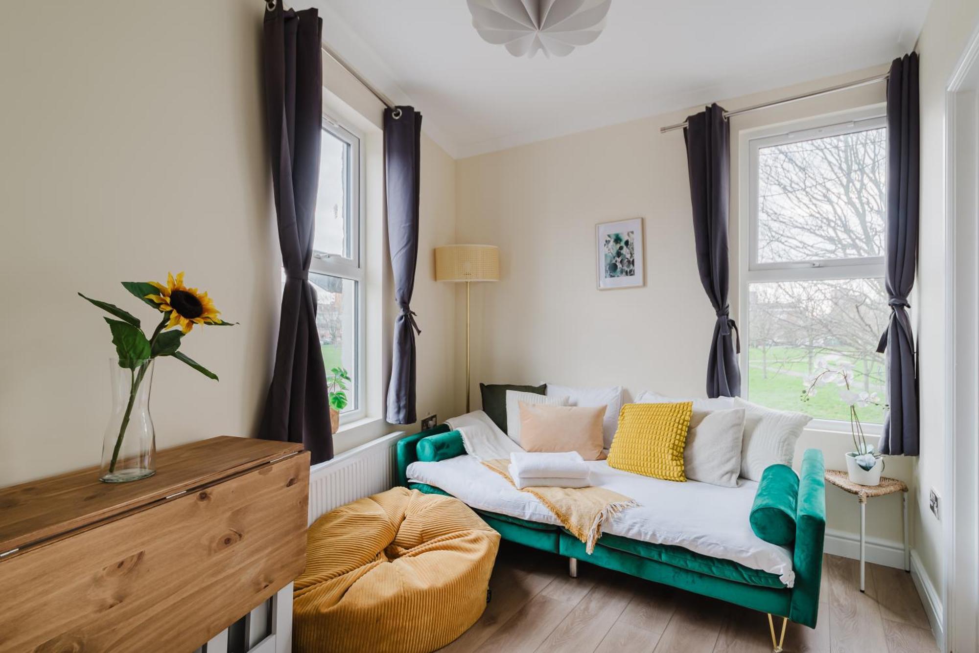Modern Cosy Corner Flat 3 Bed And Loft Sleep 7 People Apartment London Luaran gambar